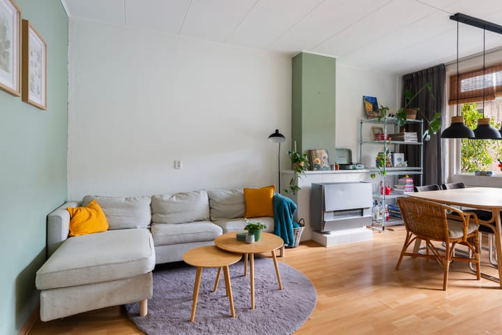 Photo 5 of Vredenoordlaan 62-B