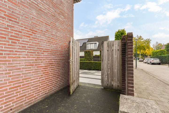 Photo 4 of Lennisheuvel 25