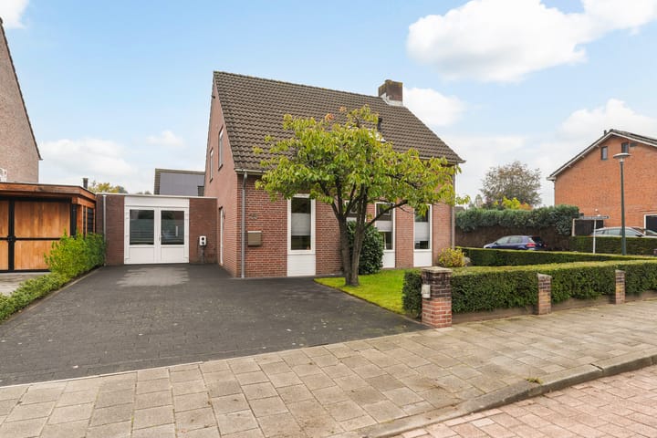 Photo 3 of Lennisheuvel 25