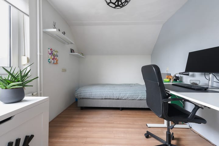 Photo 33 of Lennisheuvel 25