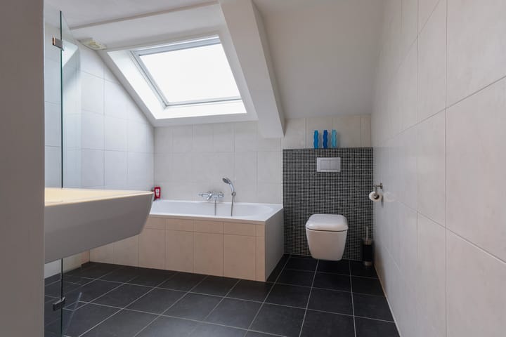 Photo 43 of Lennisheuvel 25