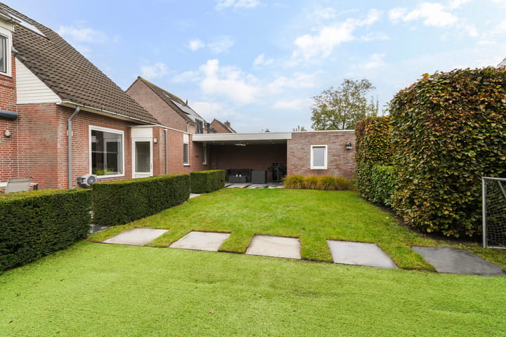 Photo 52 of Lennisheuvel 25