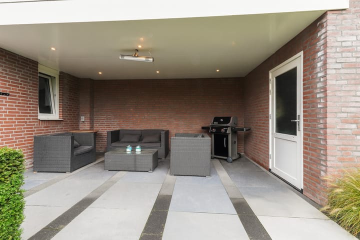 Photo 54 of Lennisheuvel 25