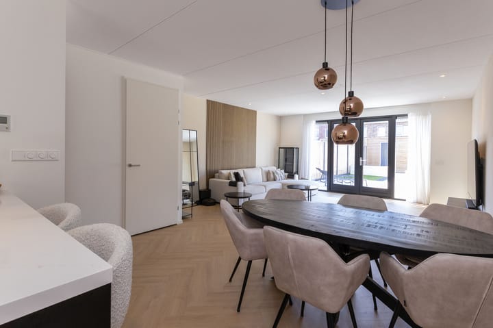 Foto 14 van Meester Mantelstraat 51