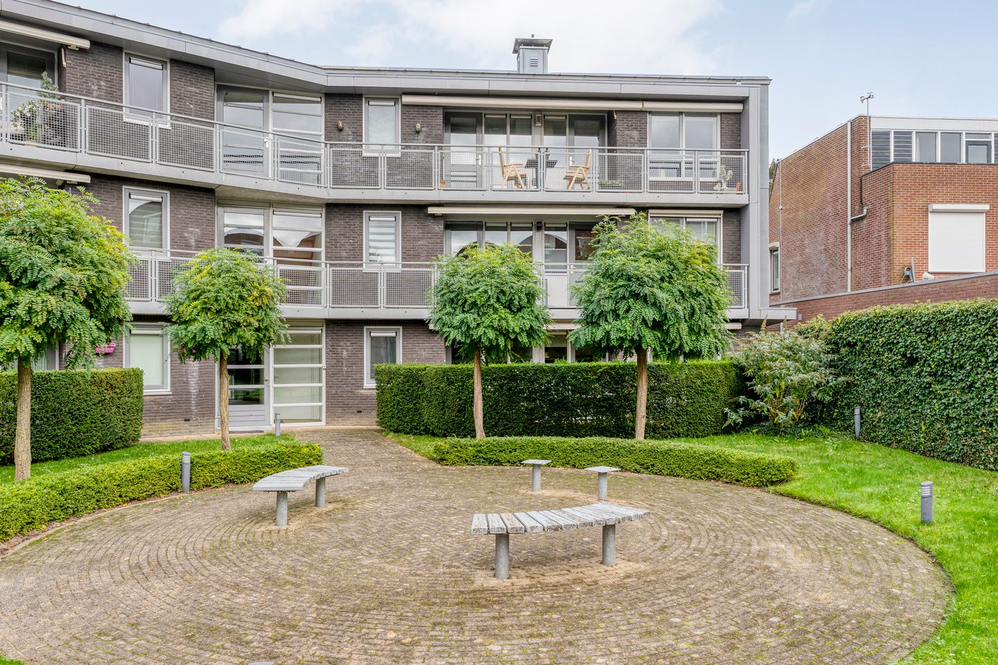 Foto 4 van Burg van der Lelysingel 2-D