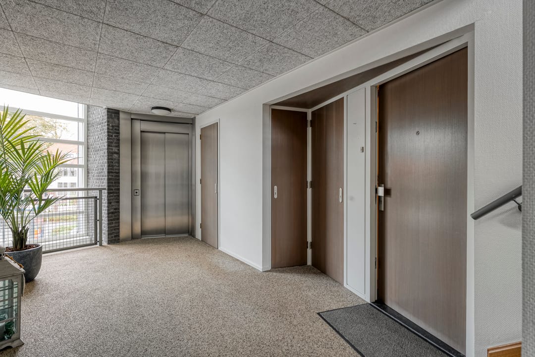 Foto 8 van Burg van der Lelysingel 2-D