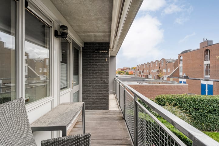 Foto 17 van Burg van der Lelysingel 2-D