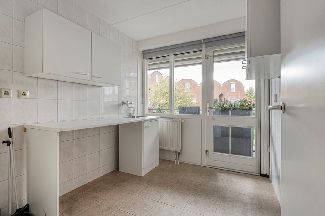 Foto 28 van Burg van der Lelysingel 2-D