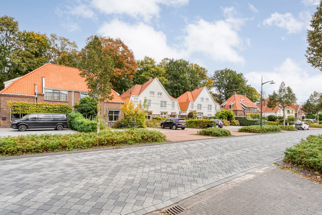 Foto 32 van Burg van der Lelysingel 2-D