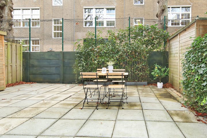 Photo 10 of Lutmastraat 87-H