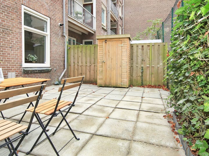 Photo 11 of Lutmastraat 87-H