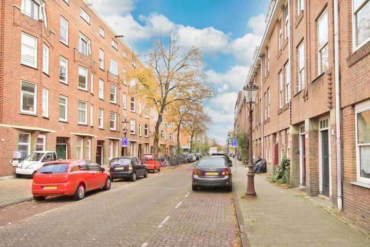 Photo 24 of Lutmastraat 87-H