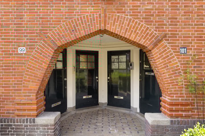 Photo 2 of Vespuccistraat 99-1