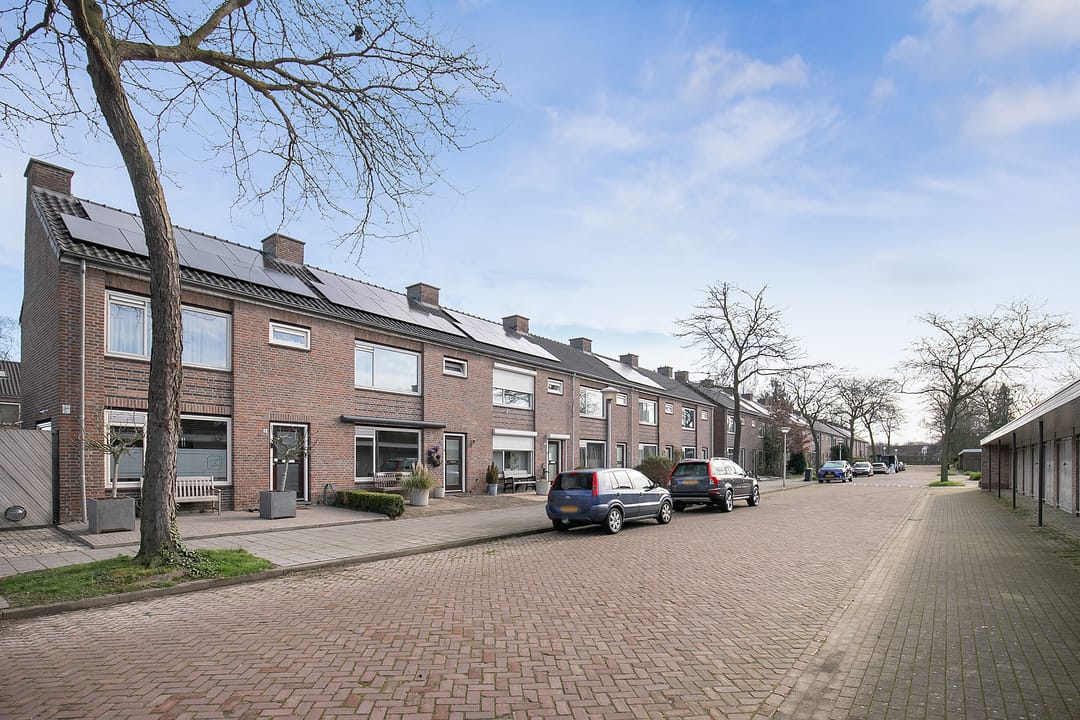 Foto 1 van D'Hondecoeterstraat 31