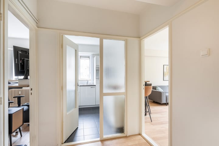 Foto 12 van van Hogendorplaan 198