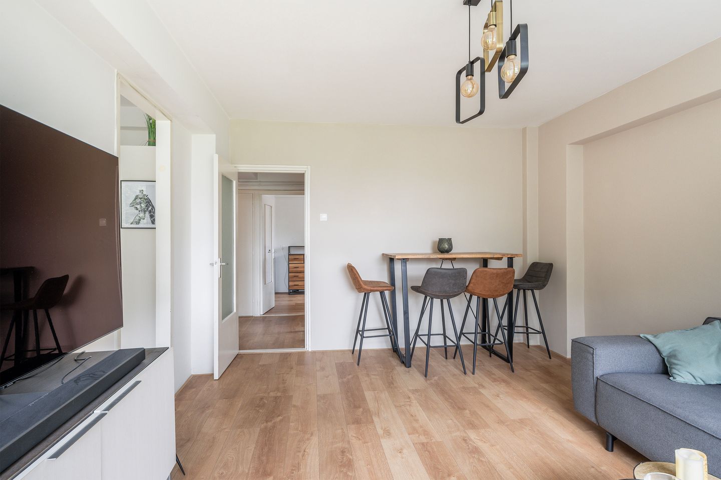 Foto 14 van van Hogendorplaan 198