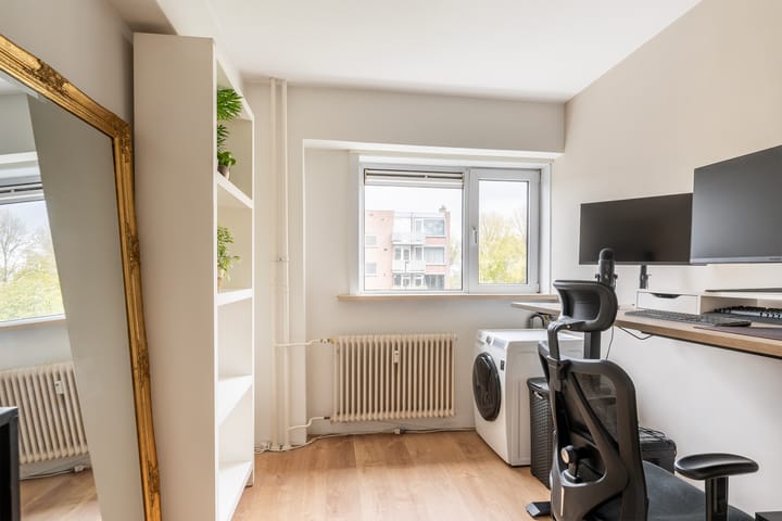 Foto 17 van van Hogendorplaan 198