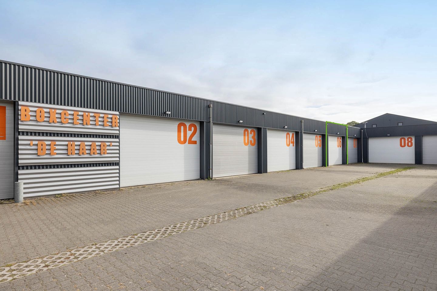 Bekijk foto 1 van Newtonstraat 1 - box 6