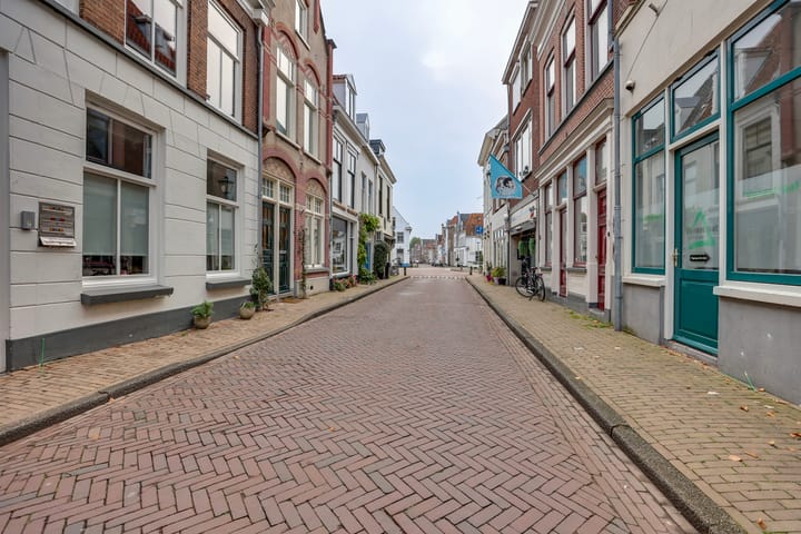 Foto 27 van Venestraat 7