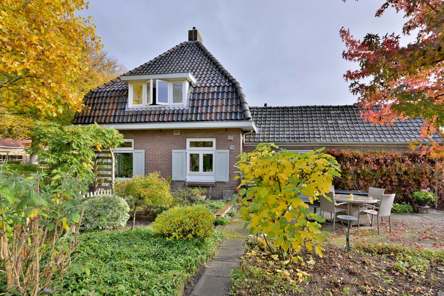 Photo 4 of Veldhofstraat 4