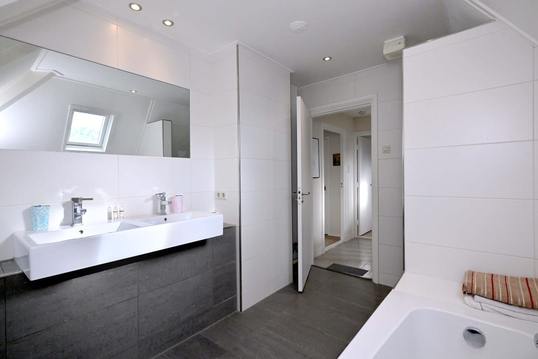 Photo 26 of Veldhofstraat 4