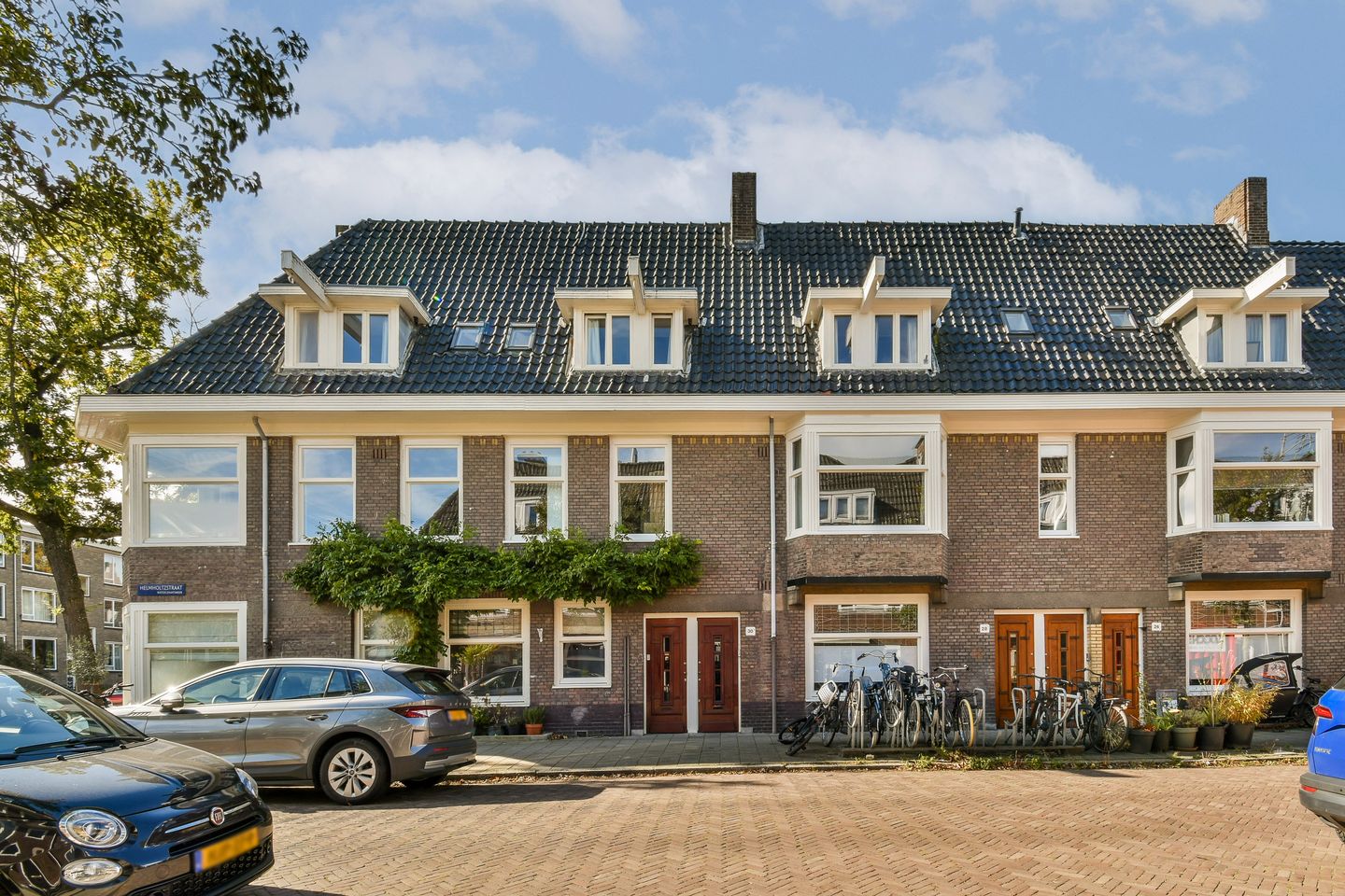 Photo 4 of Helmholtzstraat 30-1