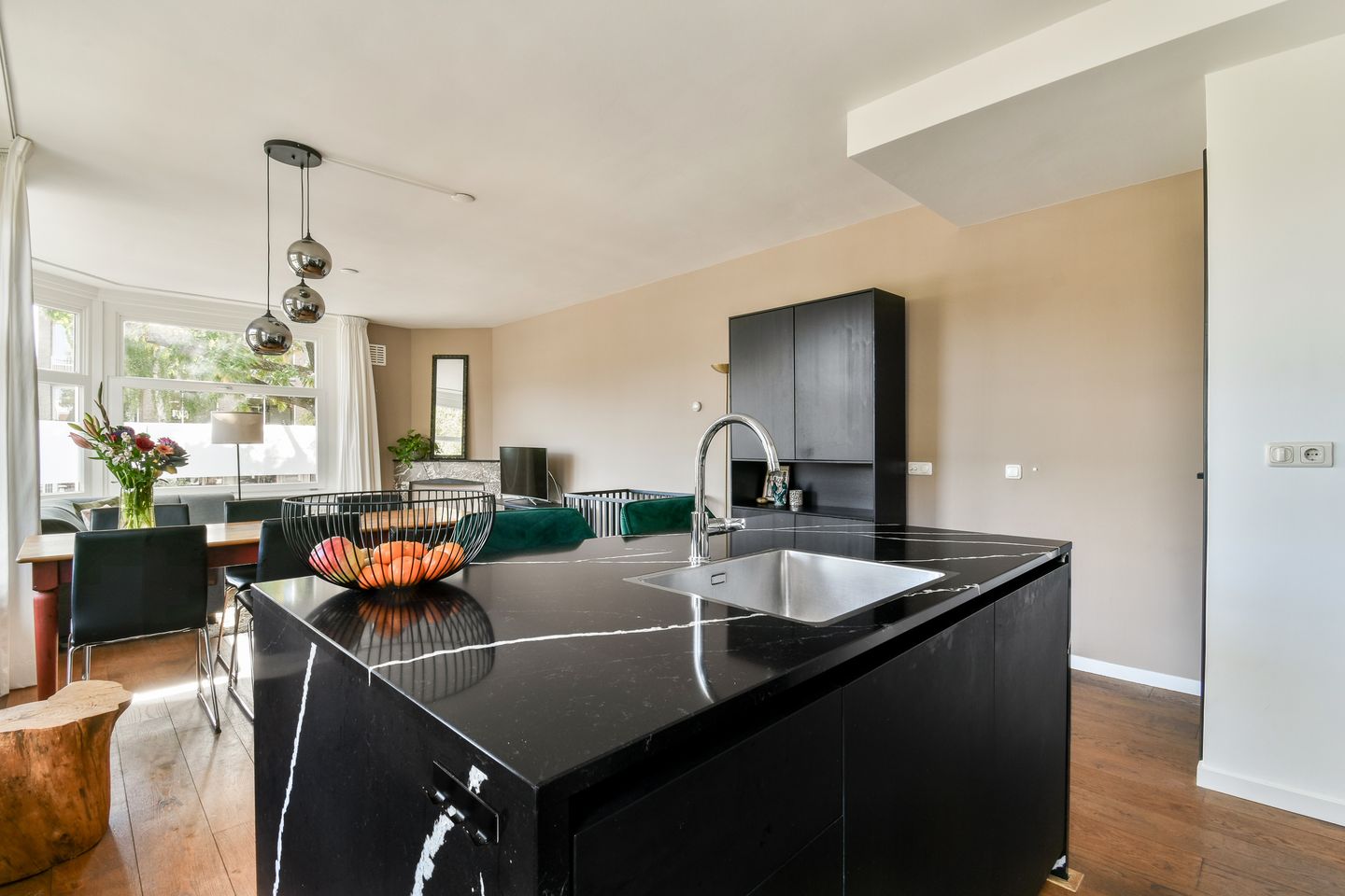 Photo 5 of Helmholtzstraat 30-1