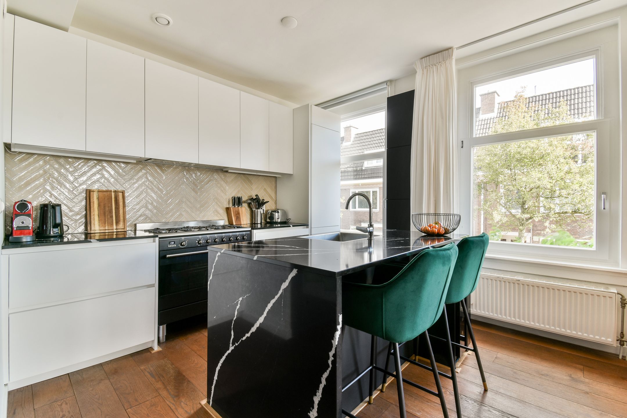 Photo 6 of Helmholtzstraat 30-1