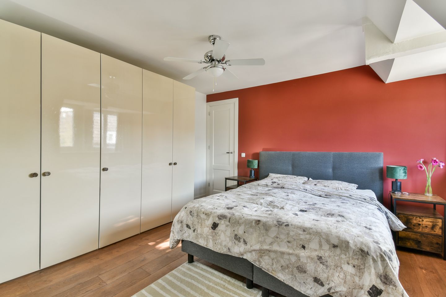 Photo 19 of Helmholtzstraat 30-1