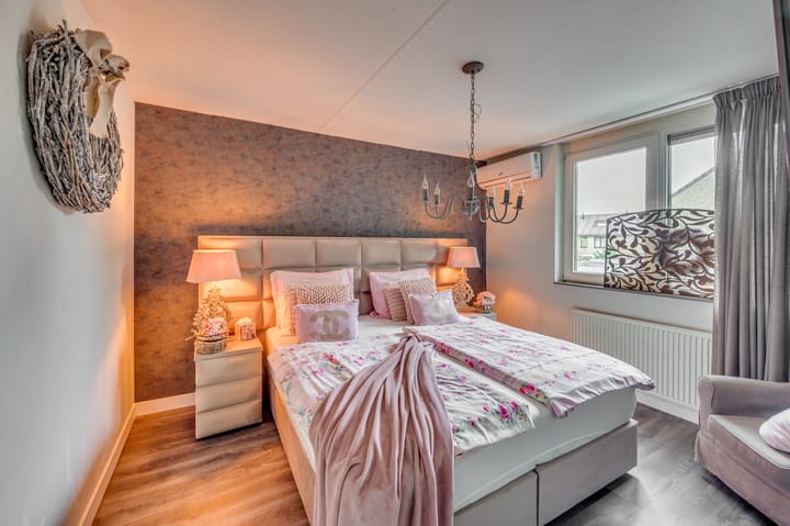 Photo 25 of Kuifduikerstraat 23