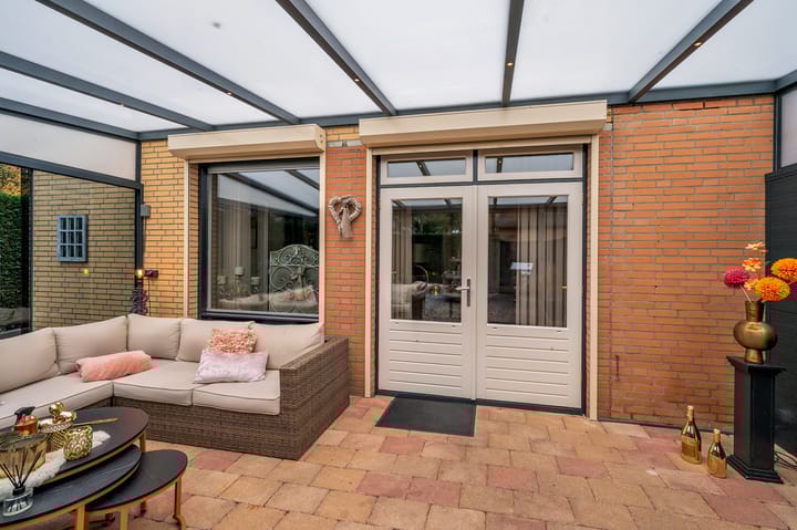 Photo 42 of Kuifduikerstraat 23