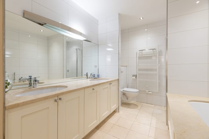 Photo 10 of Nieuweweg 4-B