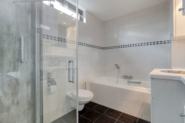 Foto 19 van Rosa Spierstraat 4