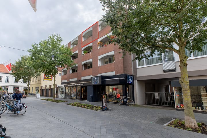 Photo 2 of Dr Erensstraat 66