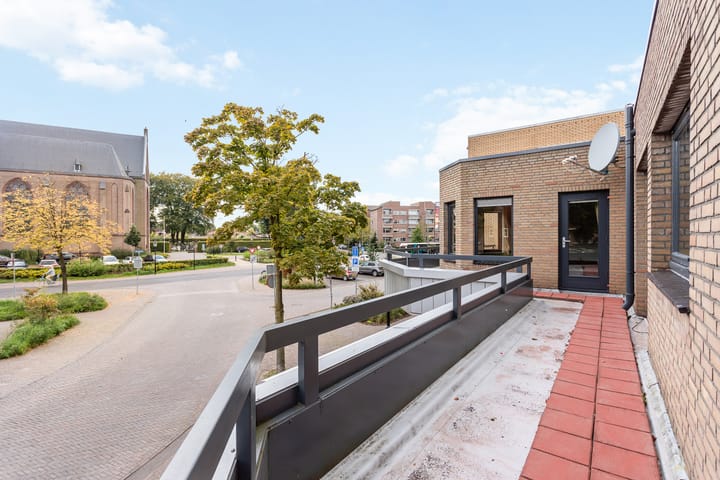 Photo 17 of Bernard Leurinkstraat 31-A