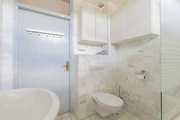 Foto 27 van Bertha von Suttnerstraat 9