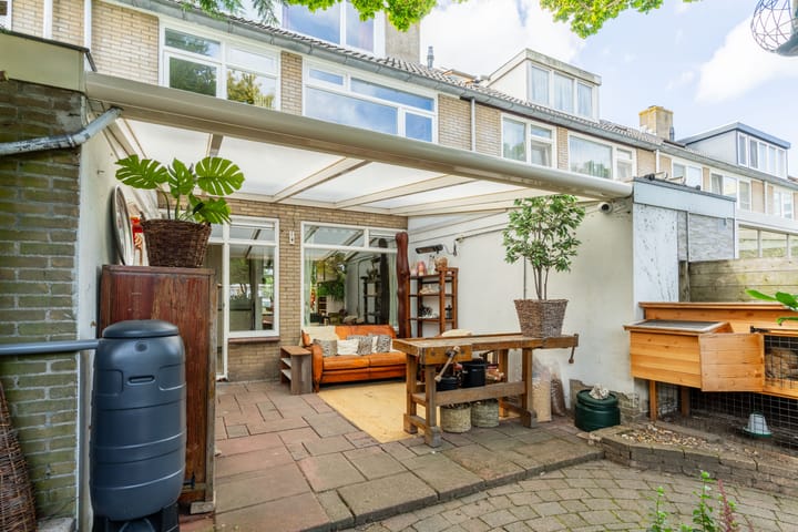 Foto 38 van Bertha von Suttnerstraat 9