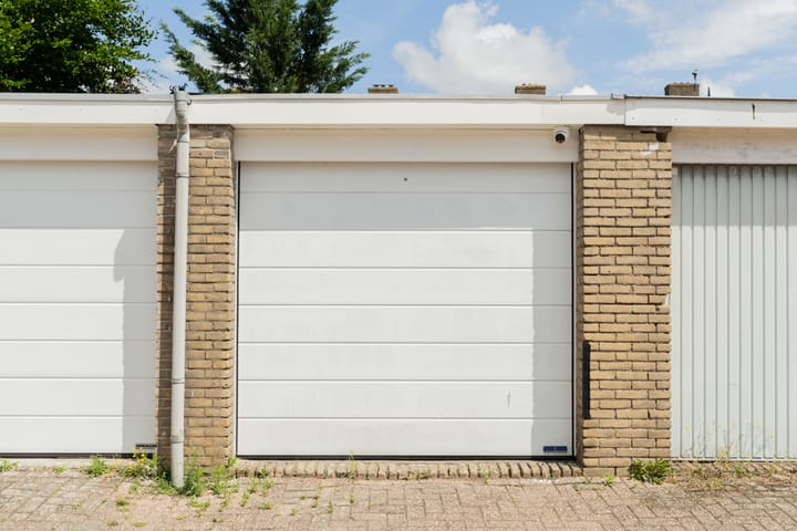 Foto 41 van Bertha von Suttnerstraat 9