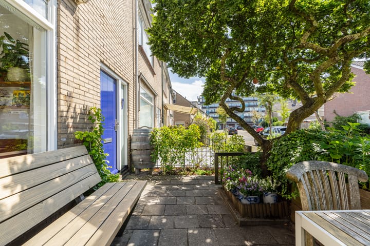 Foto 43 van Bertha von Suttnerstraat 9