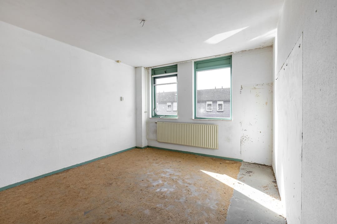 Photo 11 of Venus 69