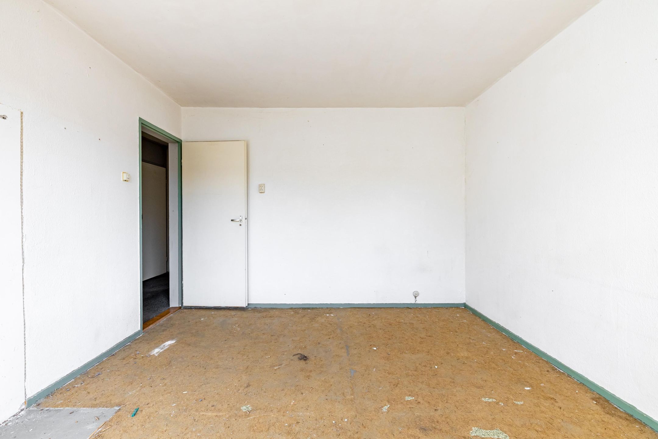 Photo 12 of Venus 69