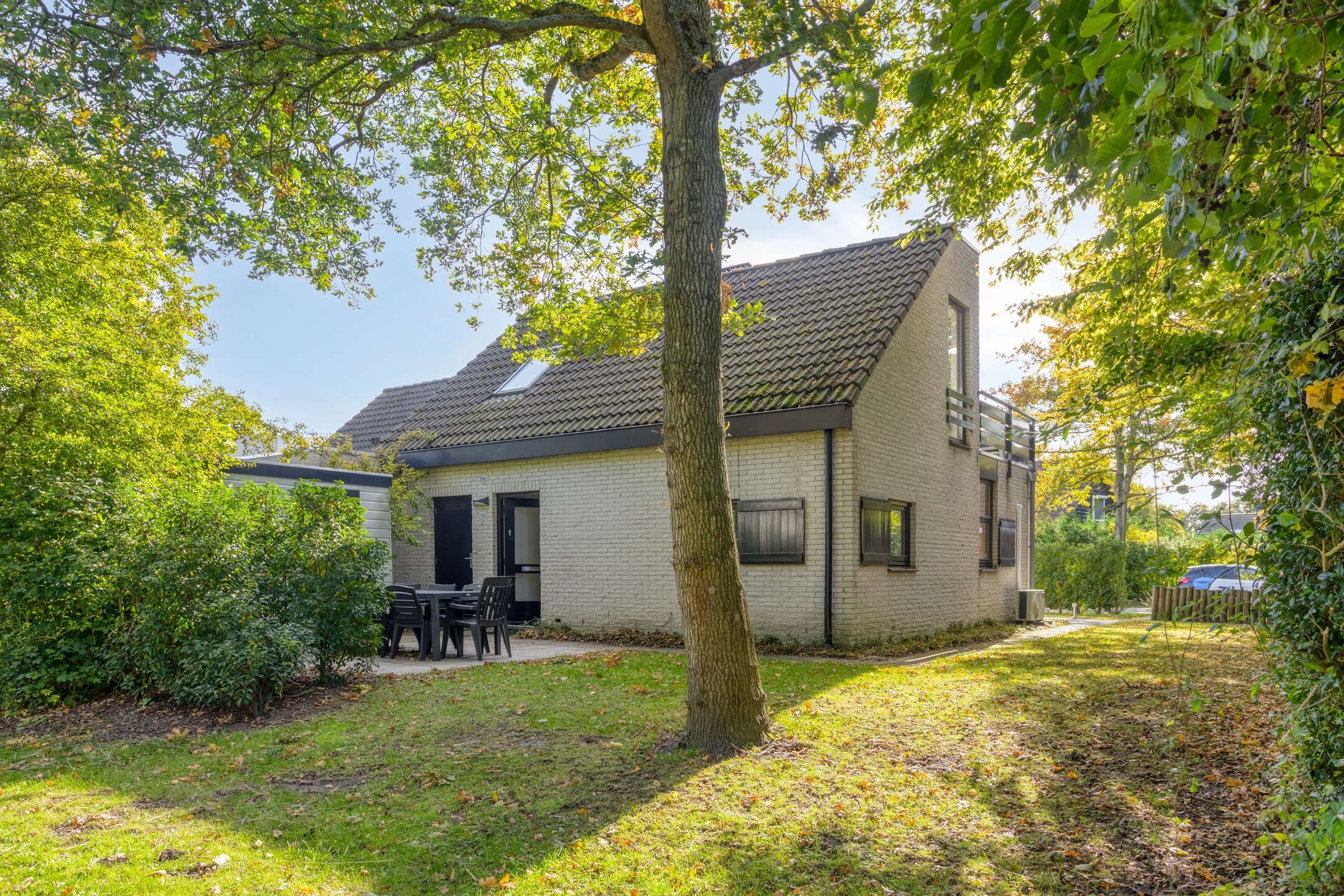 4-bedroom freehold villa in Vrouwenpolder — photo 3 of 5