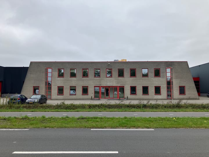 Evergembaan 2-A, Rijen