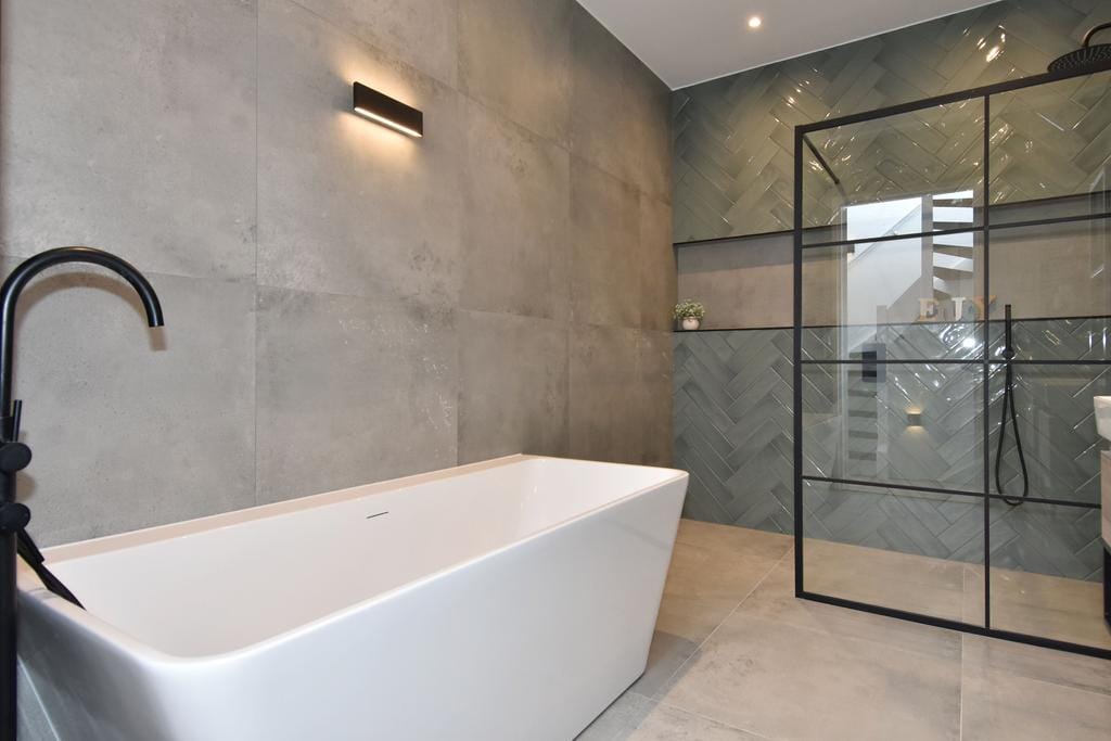 Photo 32 of Van Aerssenstraat 168