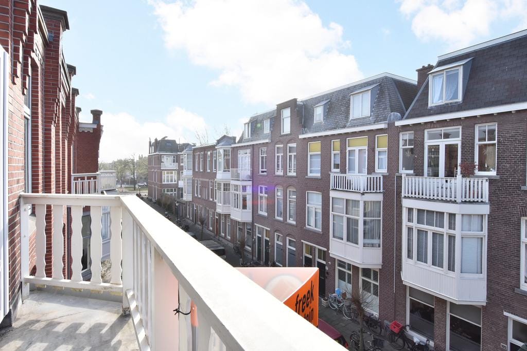 Photo 39 of Van Aerssenstraat 168