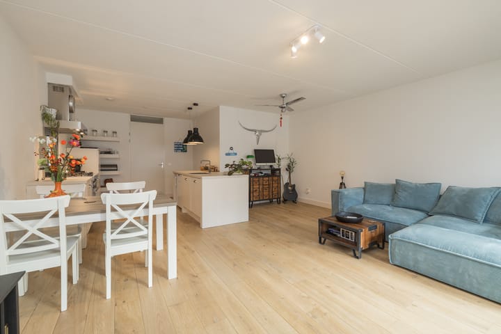 Foto 6 van B.G.J. Berntzenstraat 9