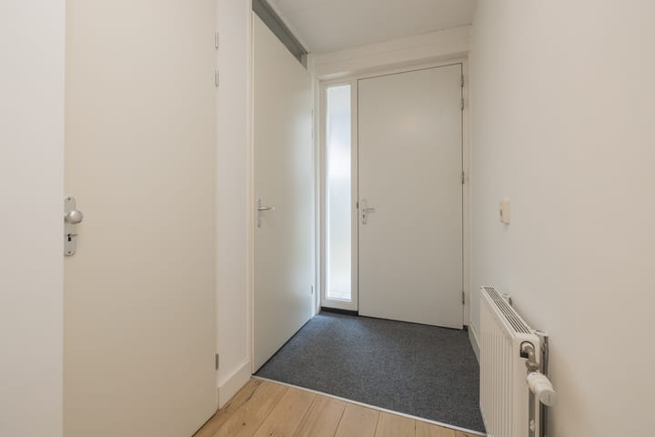 Foto 22 van B.G.J. Berntzenstraat 9