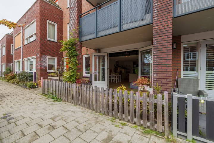 Foto 27 van B.G.J. Berntzenstraat 9