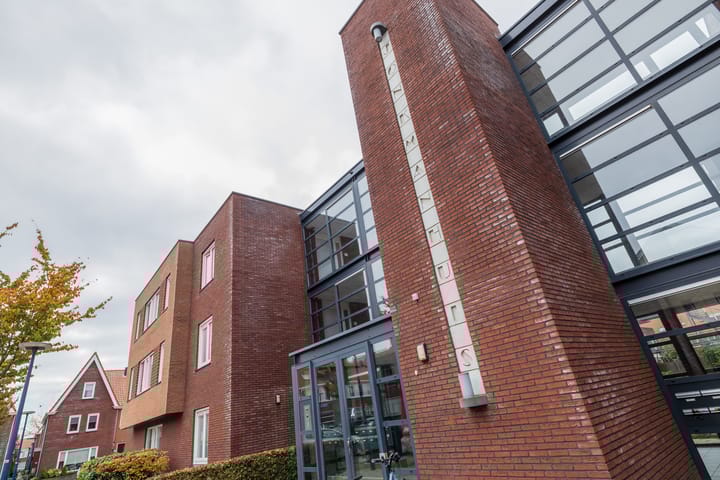 Foto 35 van B.G.J. Berntzenstraat 9