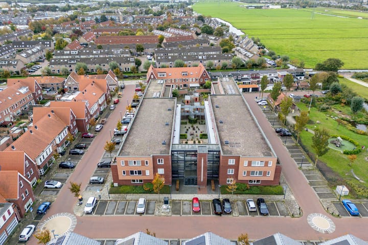 Foto 37 van B.G.J. Berntzenstraat 9